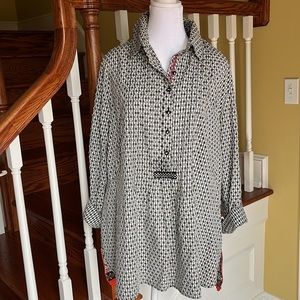 John Mark black & white checked top, with colorful back panel, size XL